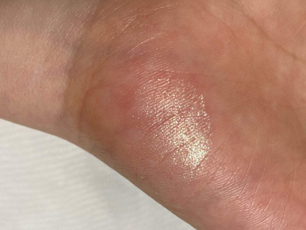 セルヴォーク ヴォランタリー アイズ EX16 ミラーグリーン＜数量限定＞/Celvoke/単色アイシャドウを使ったクチコミ（2枚目）