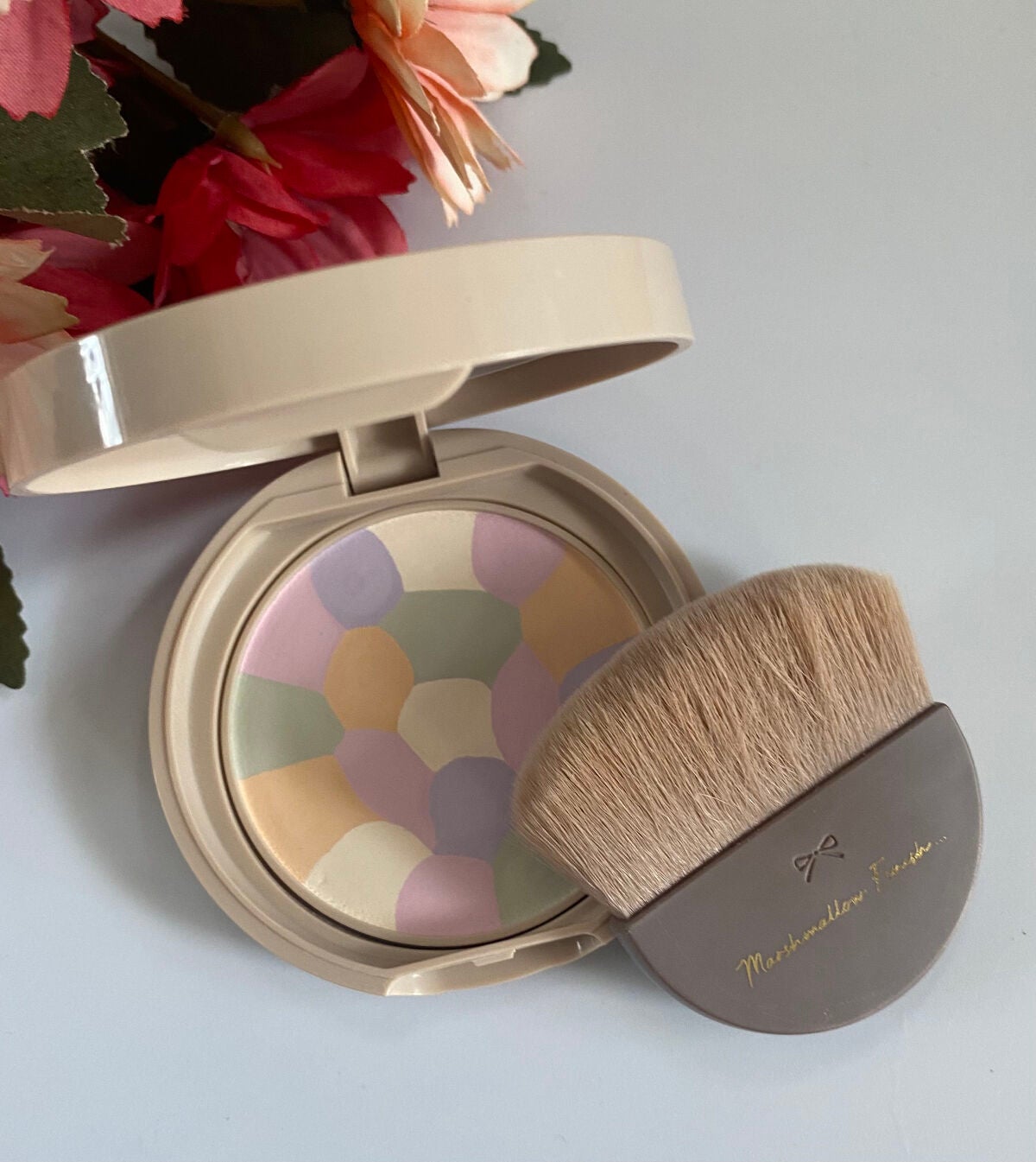 マシュマロフィニッシュパウダー ~Abloom~/キャンメイク/プレストパウダーを使ったクチコミ(2枚目)