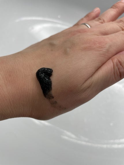 BLACK JELLY WASH(ブラックジェリーウォッシュ)/PLUEST/その他洗顔料を使ったクチコミ(1枚目)