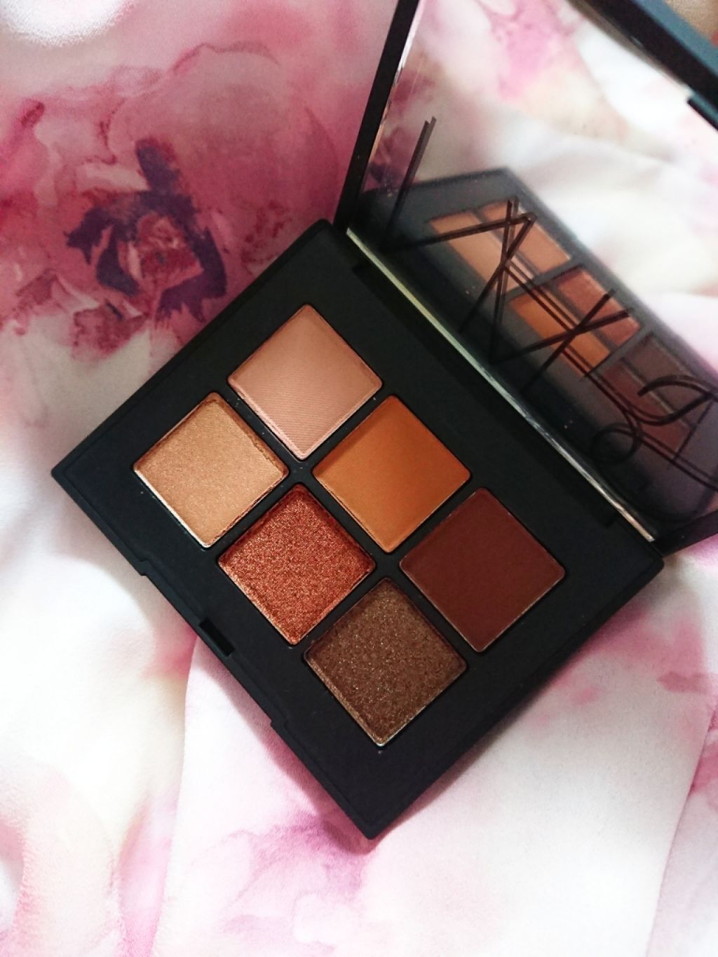 ヴォワヤジュールアイシャドウパレット/NARS/アイシャドウパレットを使ったクチコミ(1枚目)