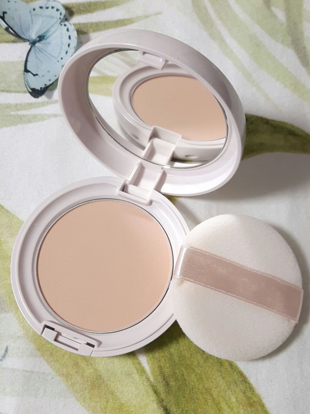 エッセンスパウダー /セラフォア/プレストパウダーを使ったクチコミ(3枚目)