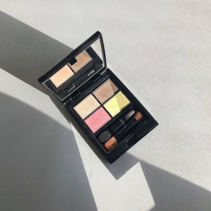 ミネラルクラッシィシャドー/エトヴォス/アイシャドウパレットを使ったクチコミ(1枚目)