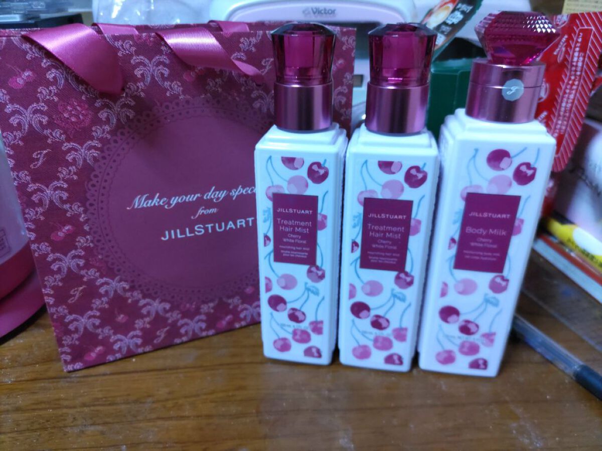 ボディミルク チェリー ホワイトフローラル/JILL STUART/ボディミルクを使ったクチコミ（1枚目）