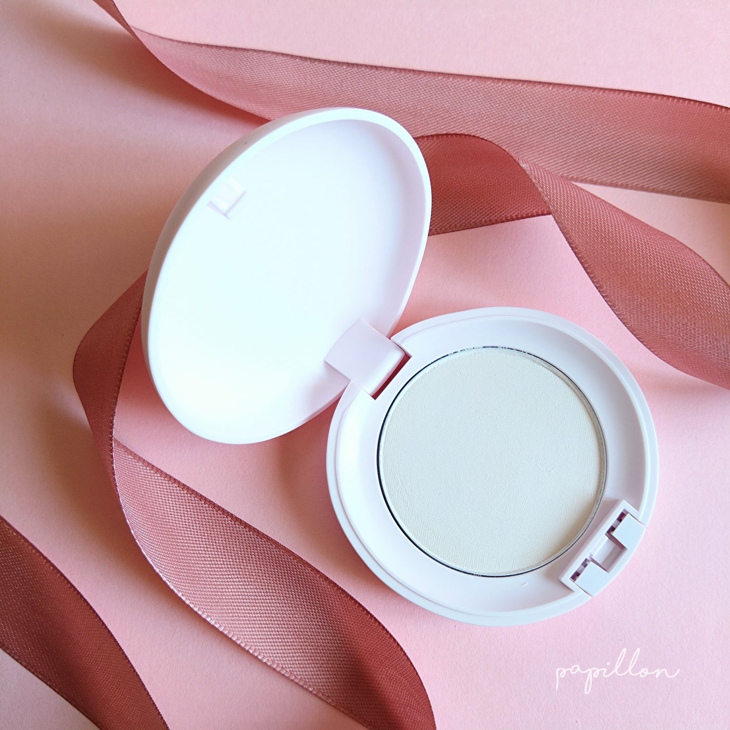 サナ 素肌記念日 スキンケアパウダー N/素肌記念日/プレストパウダーを使ったクチコミ(5枚目)