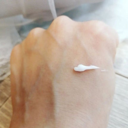 プラセホワイター 薬用美白アイクリーム/明色/アイケア・アイクリームを使ったクチコミ(2枚目)