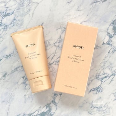 スナイデル パフュームド ハンド ＆ ネイル クリーム In Bloom/SNIDEL BEAUTY/ハンドクリームを使ったクチコミ（1枚目）