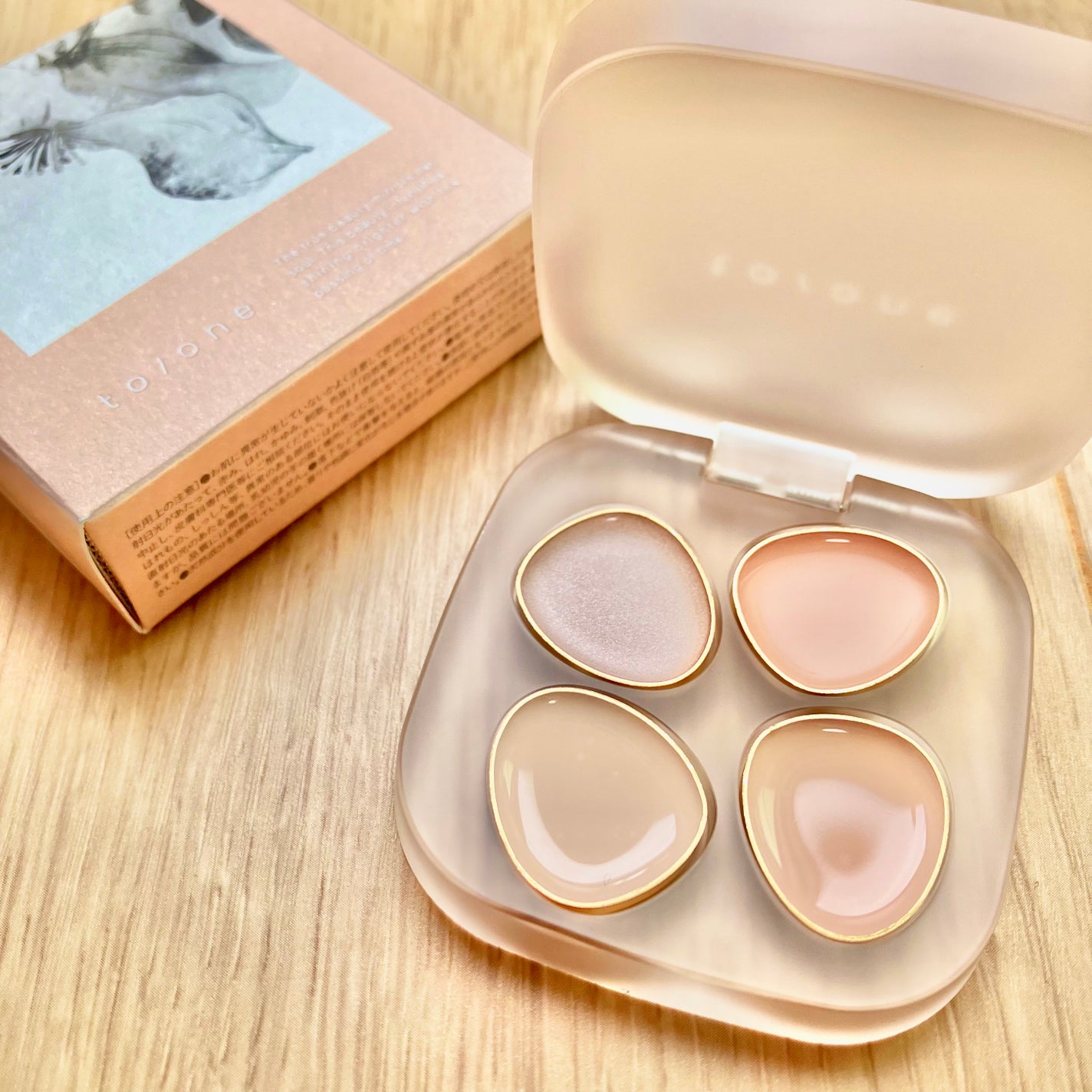 トーン ペタル フロート フローレス タッチ/to/one/パレットコンシーラーを使ったクチコミ(1枚目)