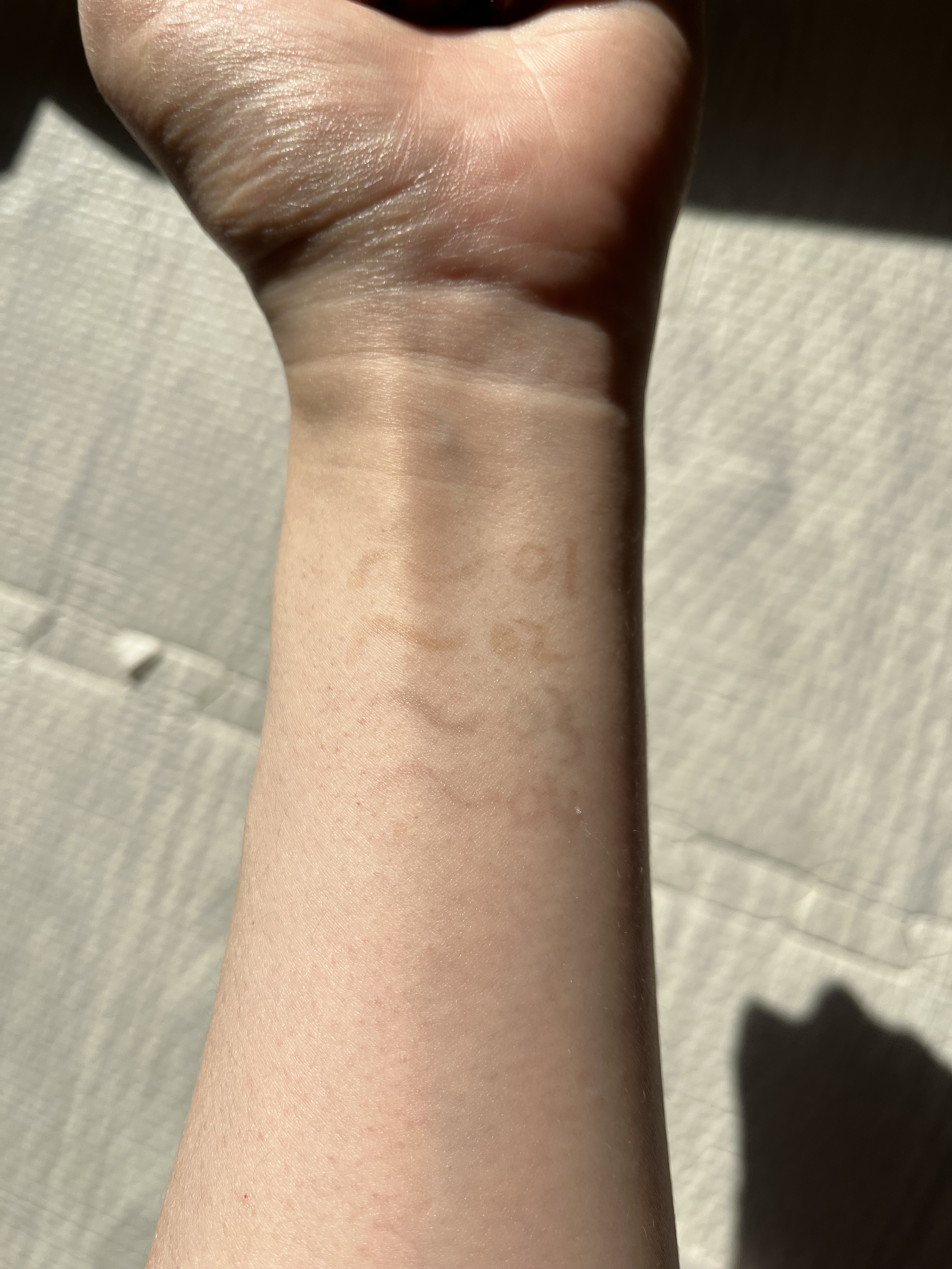 フローレスブロウリキッド/キャンメイク/リキッドアイブロウを使ったクチコミ（2枚目）