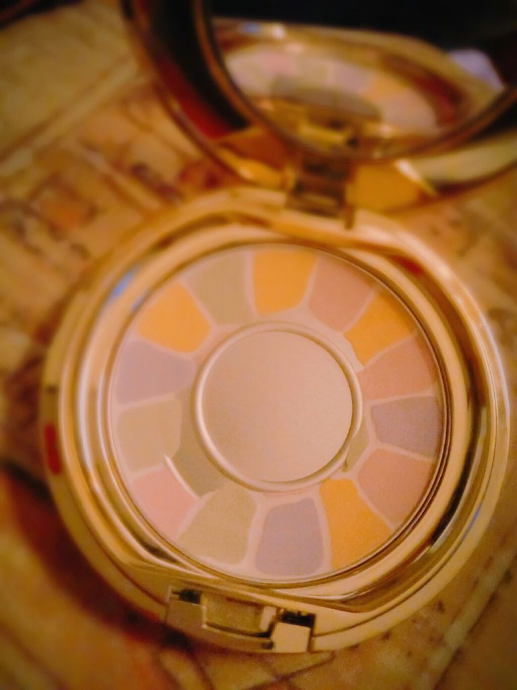 ラ プードル オートニュアンス/Elégance/プレストパウダーを使ったクチコミ(1枚目)