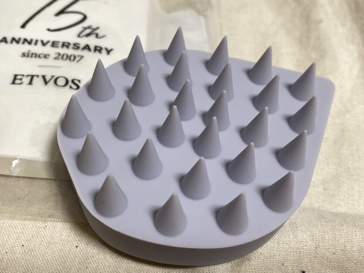 リラクシングマッサージブラシ/エトヴォス/スカルプブラシを使ったクチコミ（3枚目）