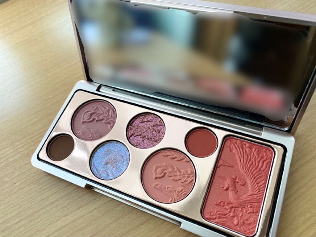 七色青鳥浮彫彩粧盤（マルチパレット）/花西子/アイシャドウパレットを使ったクチコミ（2枚目）