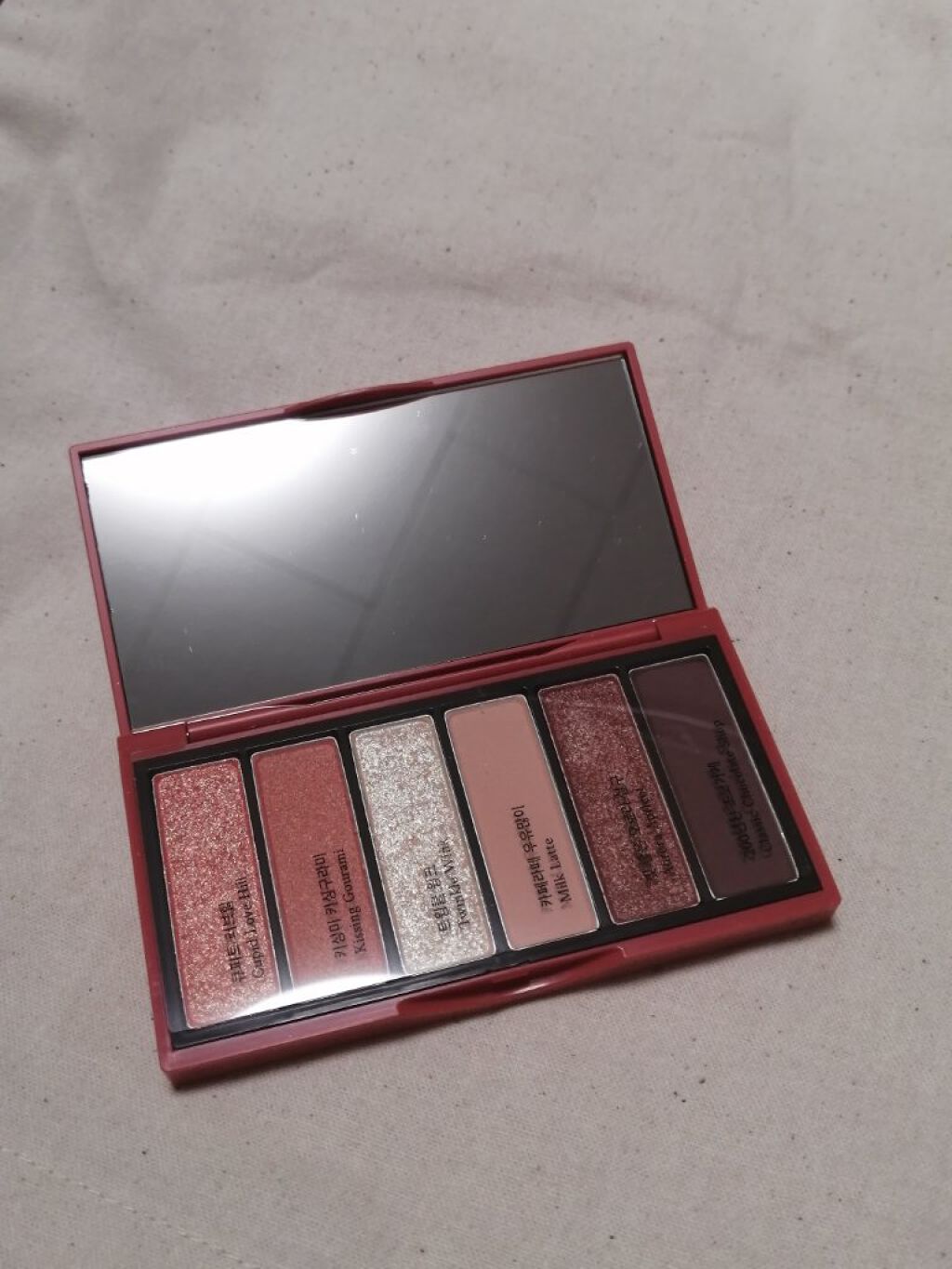 プレイカラーアイズミニ　ベストラブ ベストラブ/ETUDE/アイシャドウパレットを使ったクチコミ（2枚目）