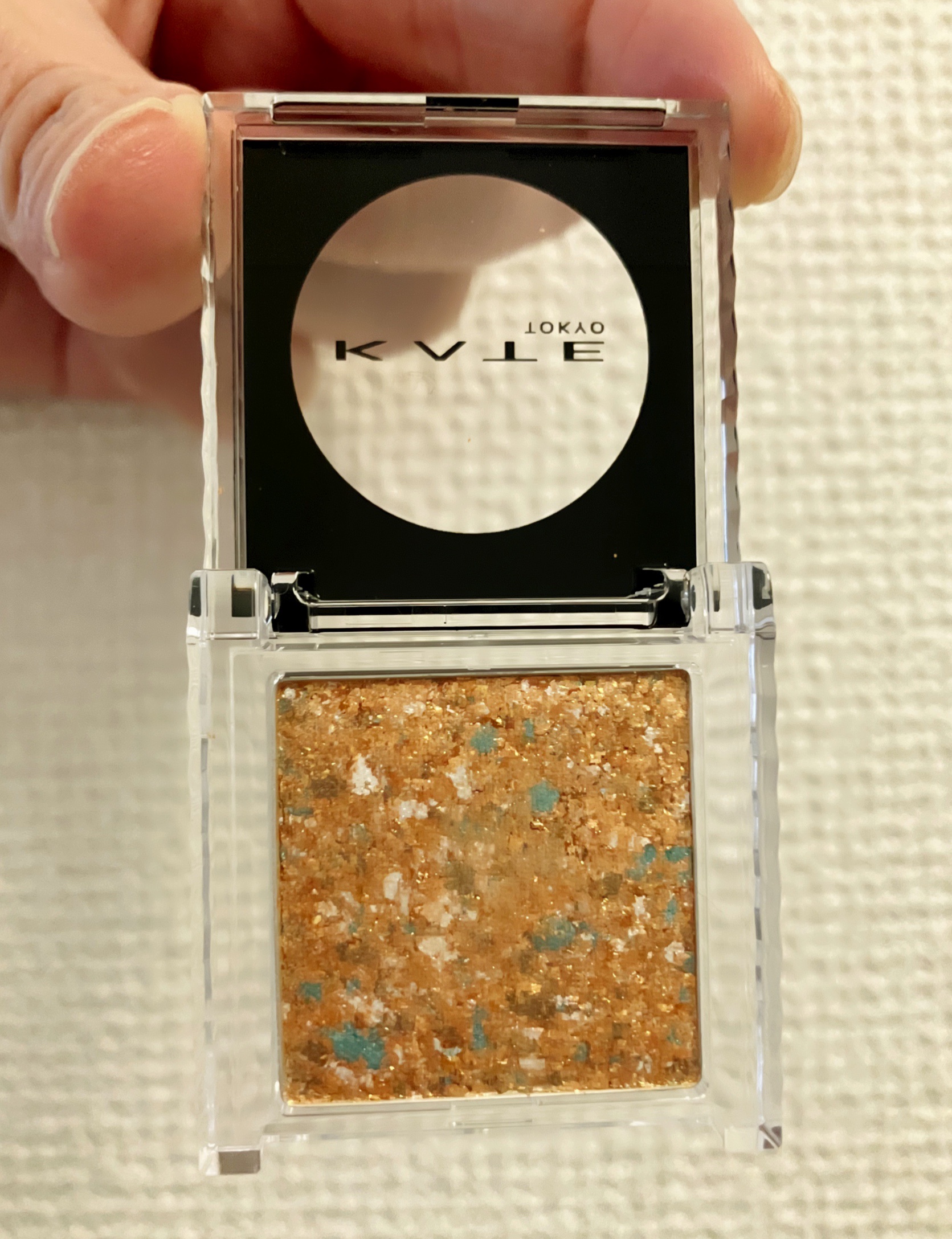 ギャラクシーモードアイズ OR-1 皆既月食/KATE/単色アイシャドウを使ったクチコミ（2枚目）