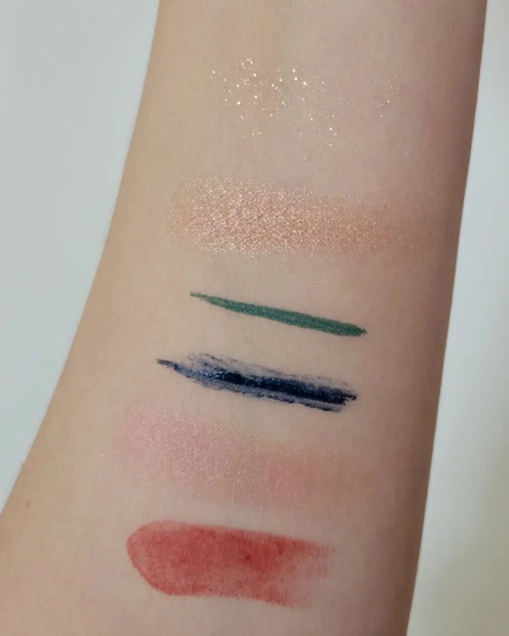 トゥルーディメンショングロウチーク/hince/パウダーチークを使ったクチコミ（3枚目）