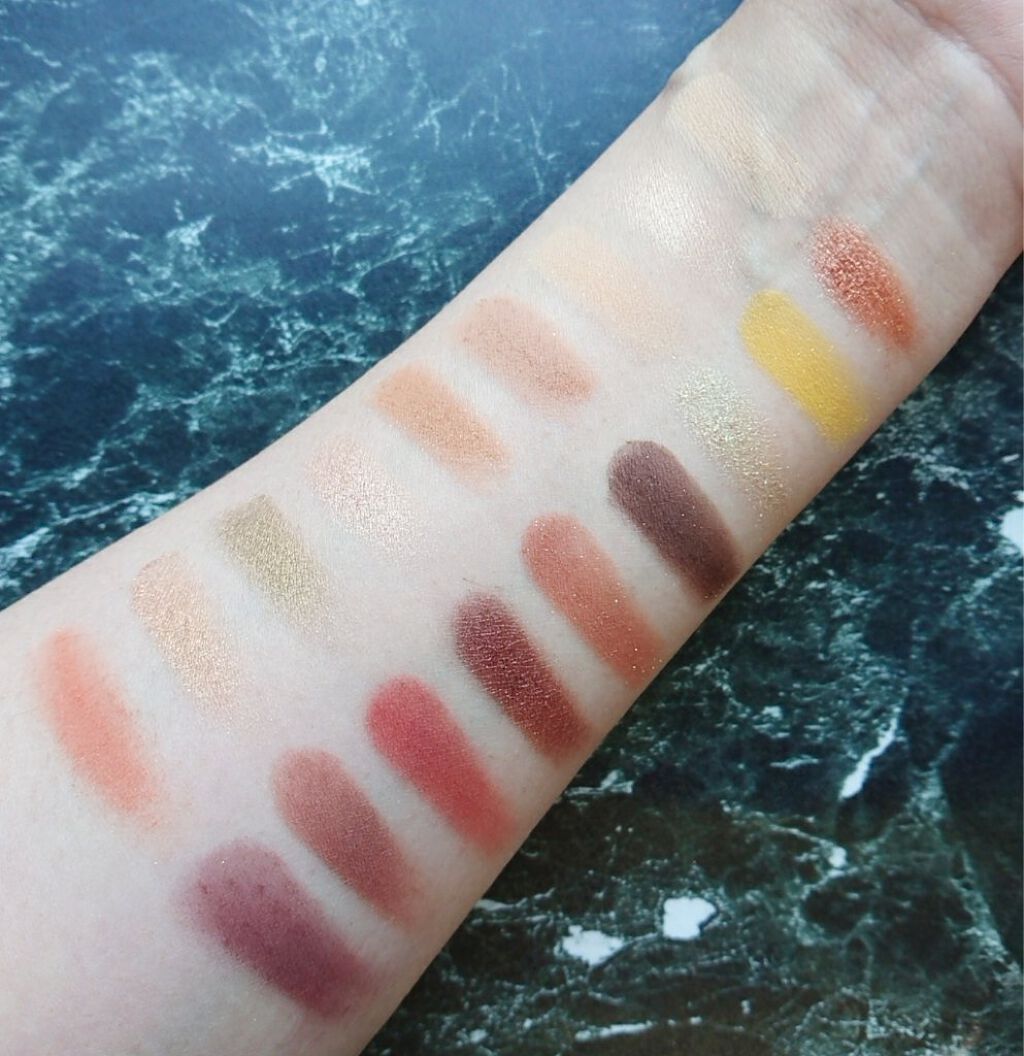 サンドストーン/ColourPop/アイシャドウパレットを使ったクチコミ（3枚目）
