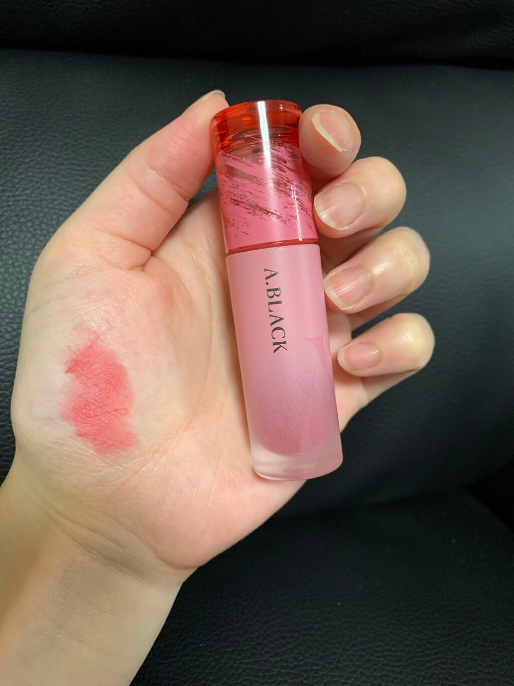 アーティスティックボールドベルベットリップ/A.BLACK/口紅を使ったクチコミ(1枚目)