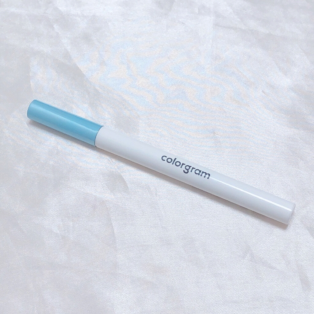 Colorgram ミルクブリングリッターライナーのクチコミ「‎𓊆 ひんやり氷点下 氷色ライナー 𓊇





こんばんは 𓂅

𝔲𝔯𝔲です ‪𓂃 𓈒𓏸 
.....」（3枚目）