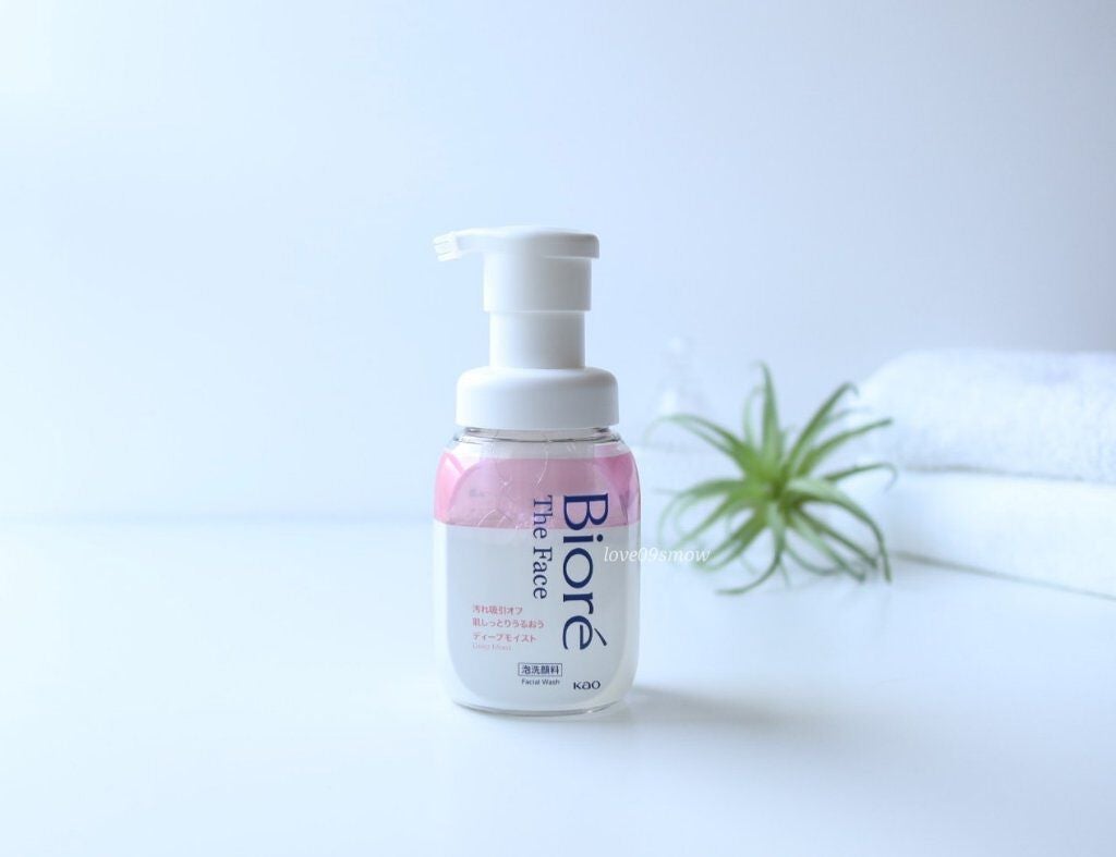 ビオレ ザフェイス 泡洗顔料 ディープモイスト/ビオレ/泡洗顔を使ったクチコミ(1枚目)
