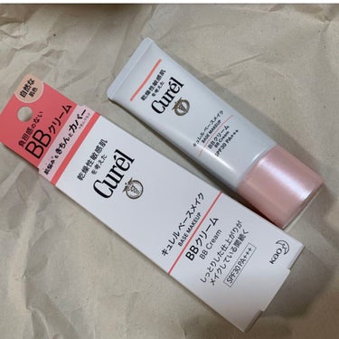 
Curel ベースメイク BBクリーム
 #提供_キュレル 様

またまたLIPSプレゼント企画で
プレゼント頂きました！
今回はキュレル様のBBクリーム



※前アカウントからの引用再掲です※




手の甲に出しすぎて馴染まなくて
参考にならないかもしれませんが…

ベタベタしたり乾燥したりもなく
私の肌には合ったのかな？と思います！
クマ、シミもさりげなくカバーしてくれます！

時間の無い朝はBBクリームに
パウダーだけで全然いけちゃいます✨


#BBクリーム #キュレル #ベースメイク
#ナチュラルメイク #時短メイク #提供_lips 
 #ナチュラルメイクを極めよう の画像 その1