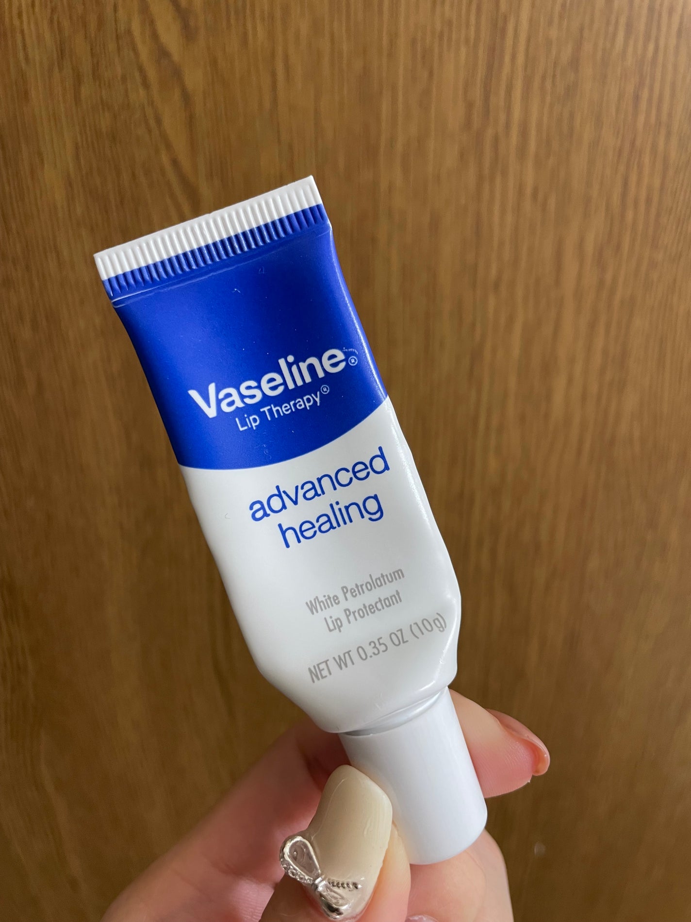 ペトロリューム ジェリー リップ レギュラー/ヴァセリン/リップクリームを使ったクチコミ(1枚目)