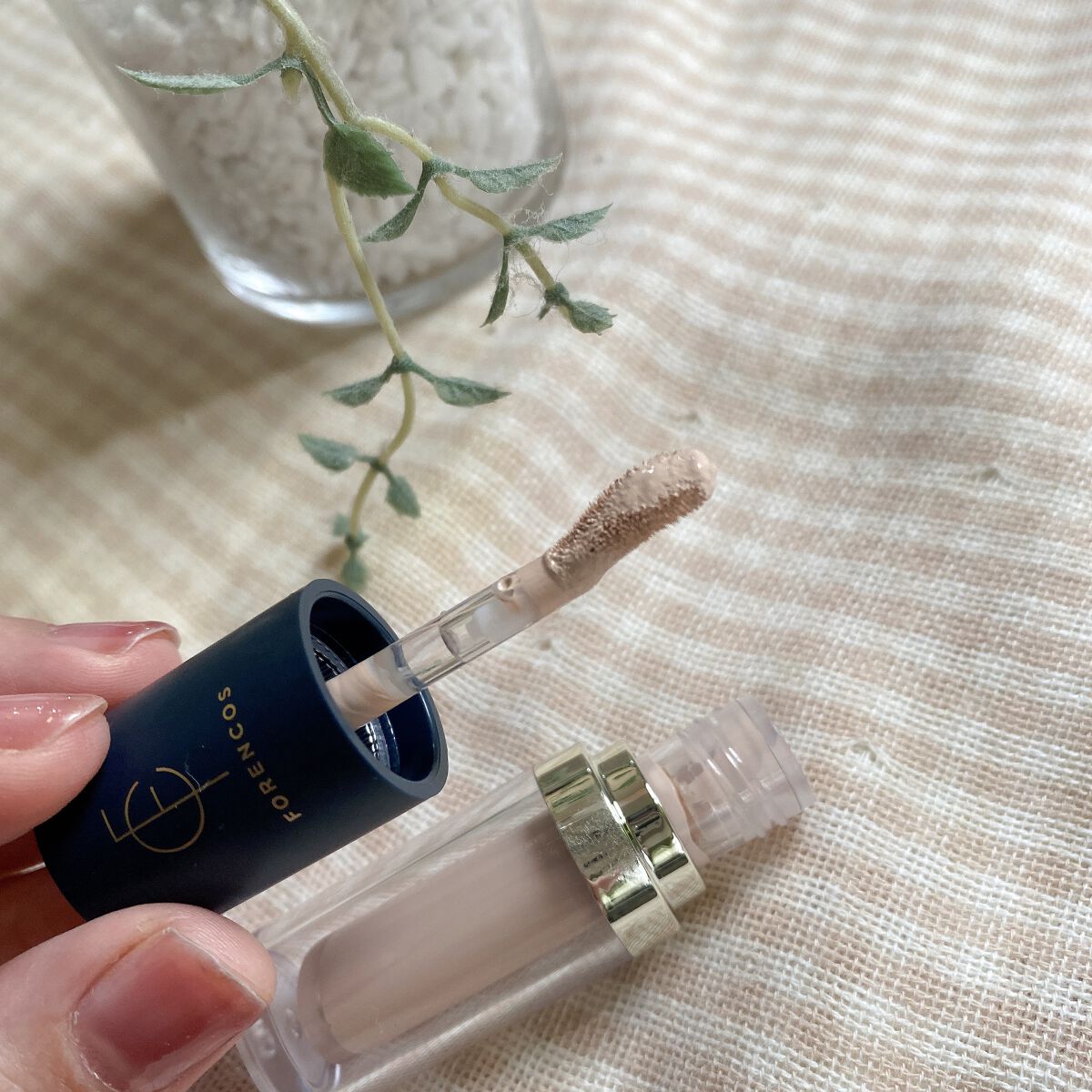 タトゥーウォータープルーフスカーコンシーラー/フォレンコス/リキッドコンシーラーを使ったクチコミ(2枚目)