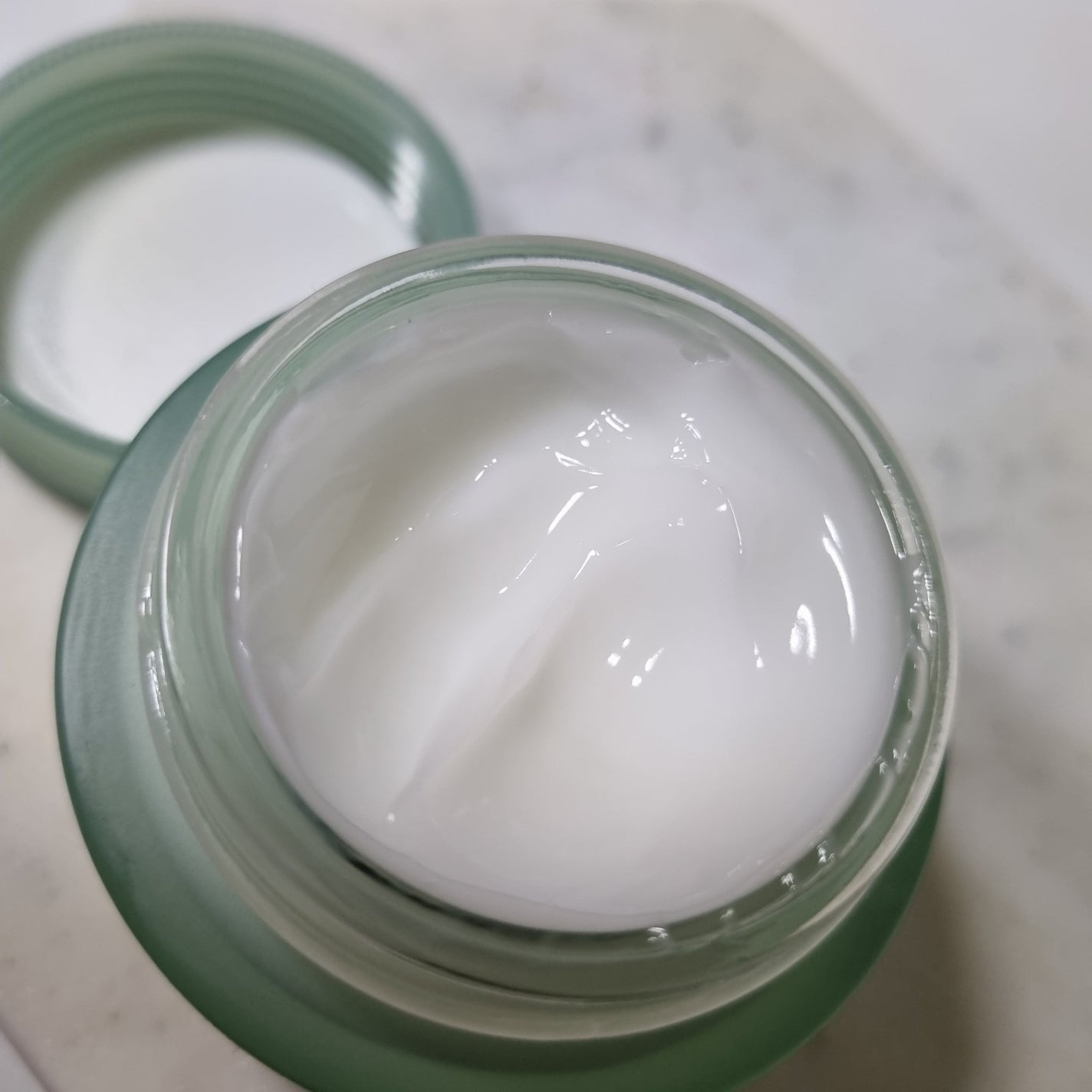 ピュアアルテミシア カーミングウォータークリーム/HANYUL(ハンユル)/フェイスクリームを使ったクチコミ(4枚目)