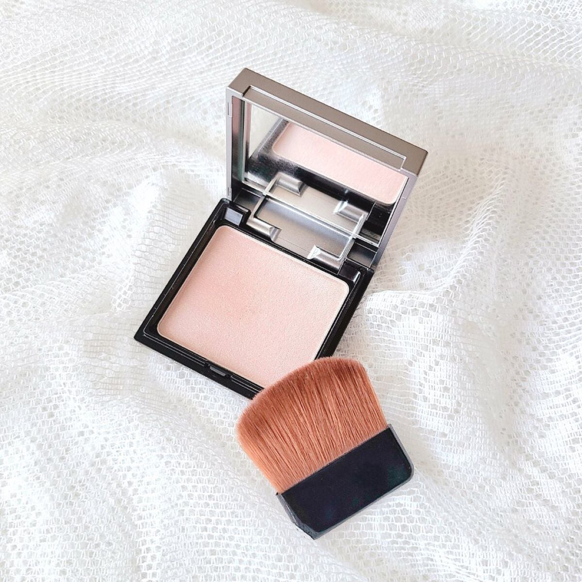 &be ルミナイジングパウダー/&be/パウダーハイライトを使ったクチコミ(1枚目)