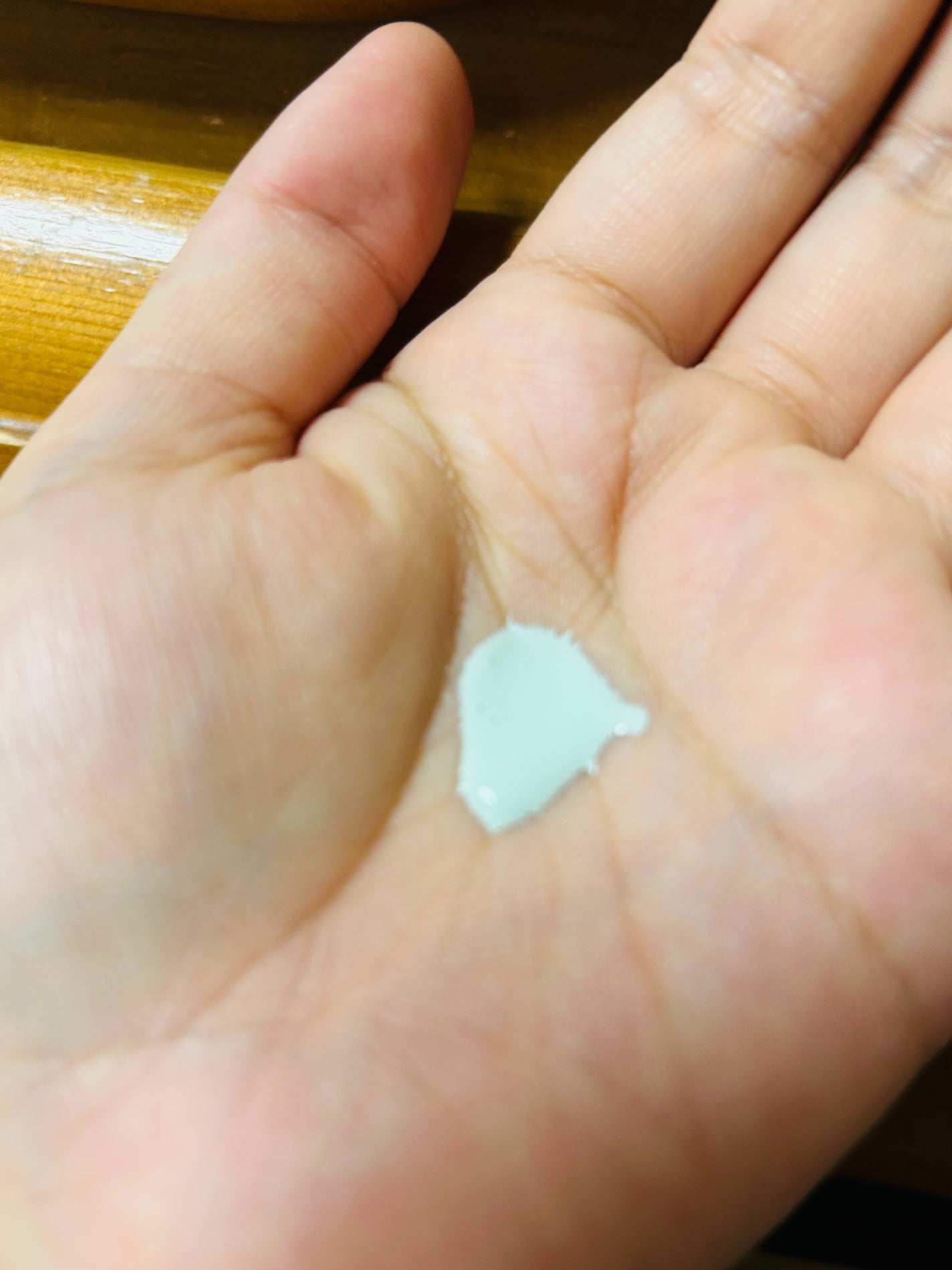 マスクフィットトーンアップエッセンス/TIRTIR(ティルティル)/化粧下地を使ったクチコミ(2枚目)