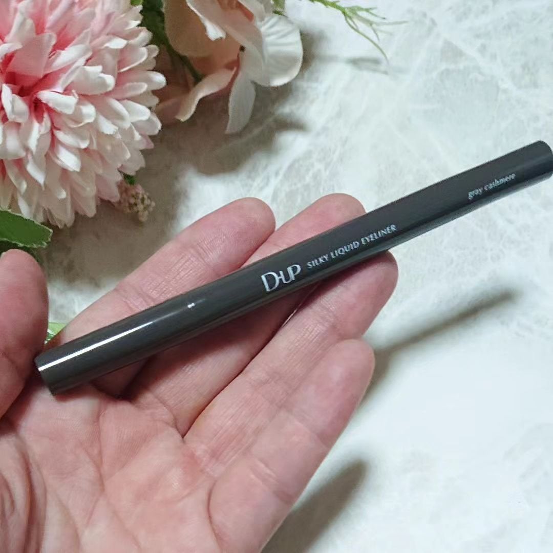 シルキーリキッドアイライナーWP/D-UP/リキッドアイライナーを使ったクチコミ(3枚目)