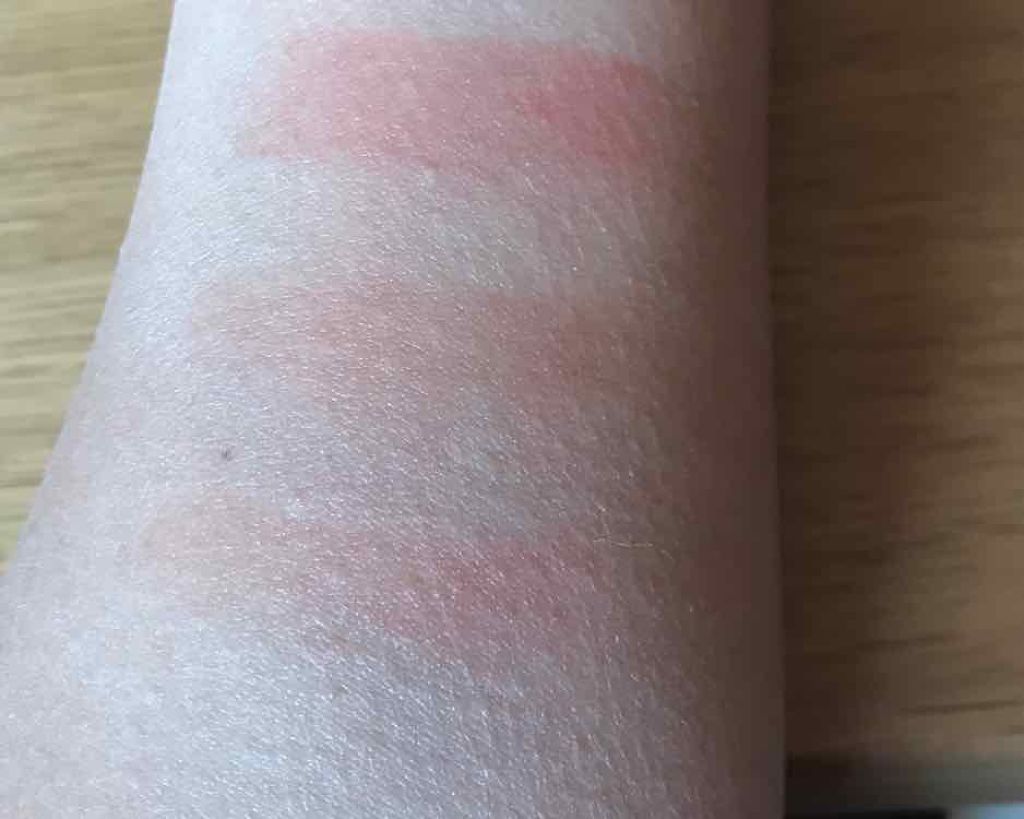 スーパー ラストラス リップスティック/REVLON/口紅を使ったクチコミ（3枚目）