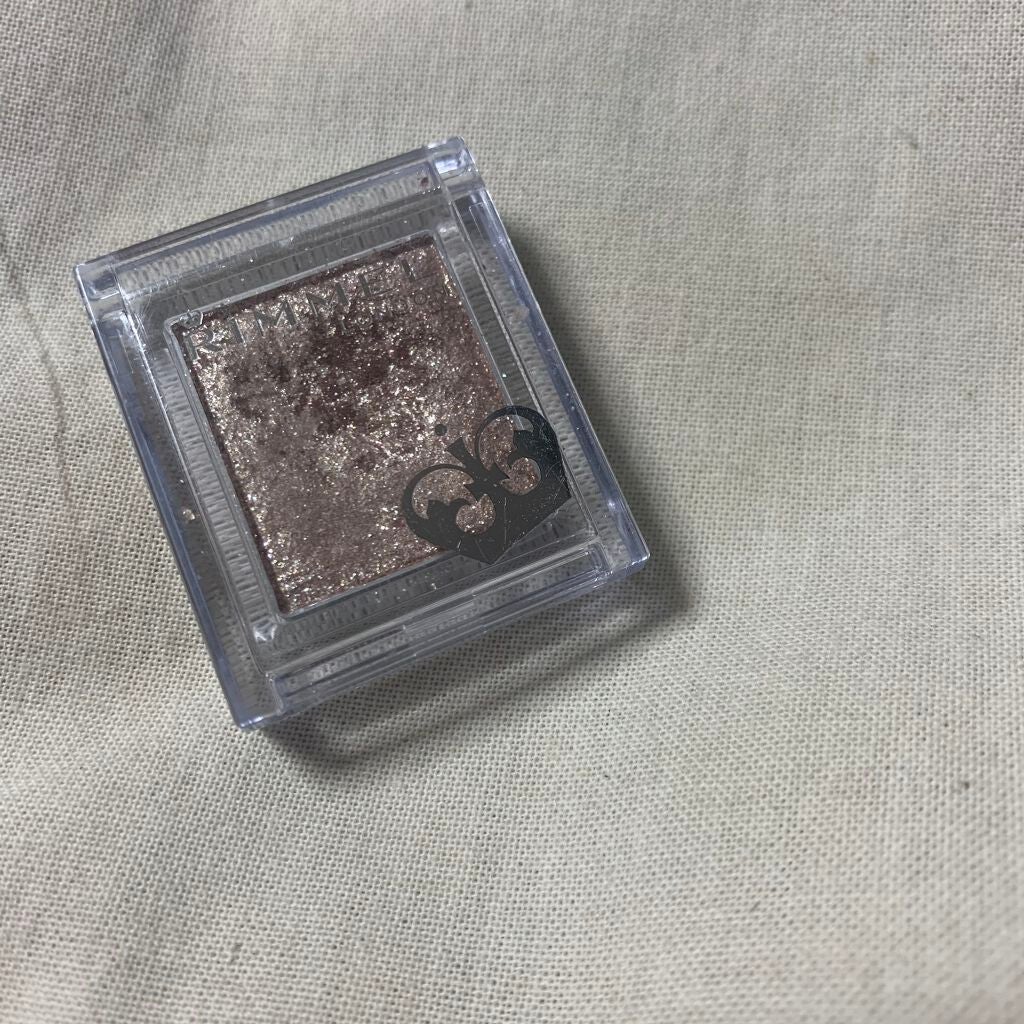 プリズム パウダーアイカラー/リンメル ロンドン/単色アイシャドウを使ったクチコミ(2枚目)