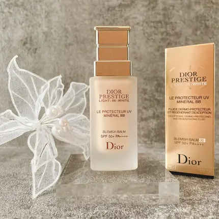 DIOR PRESTIGE ディオール プレステージBB 01 おまけ付き DIOR PRESTIGE ディオール プレステージBB 01 おまけ付き 試して