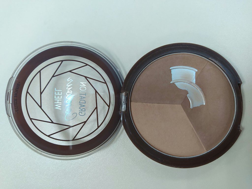 popoです on LIPS 「よく使ってるETUDEのグラデーションです。色味はちょっと黄色..」(2枚目)