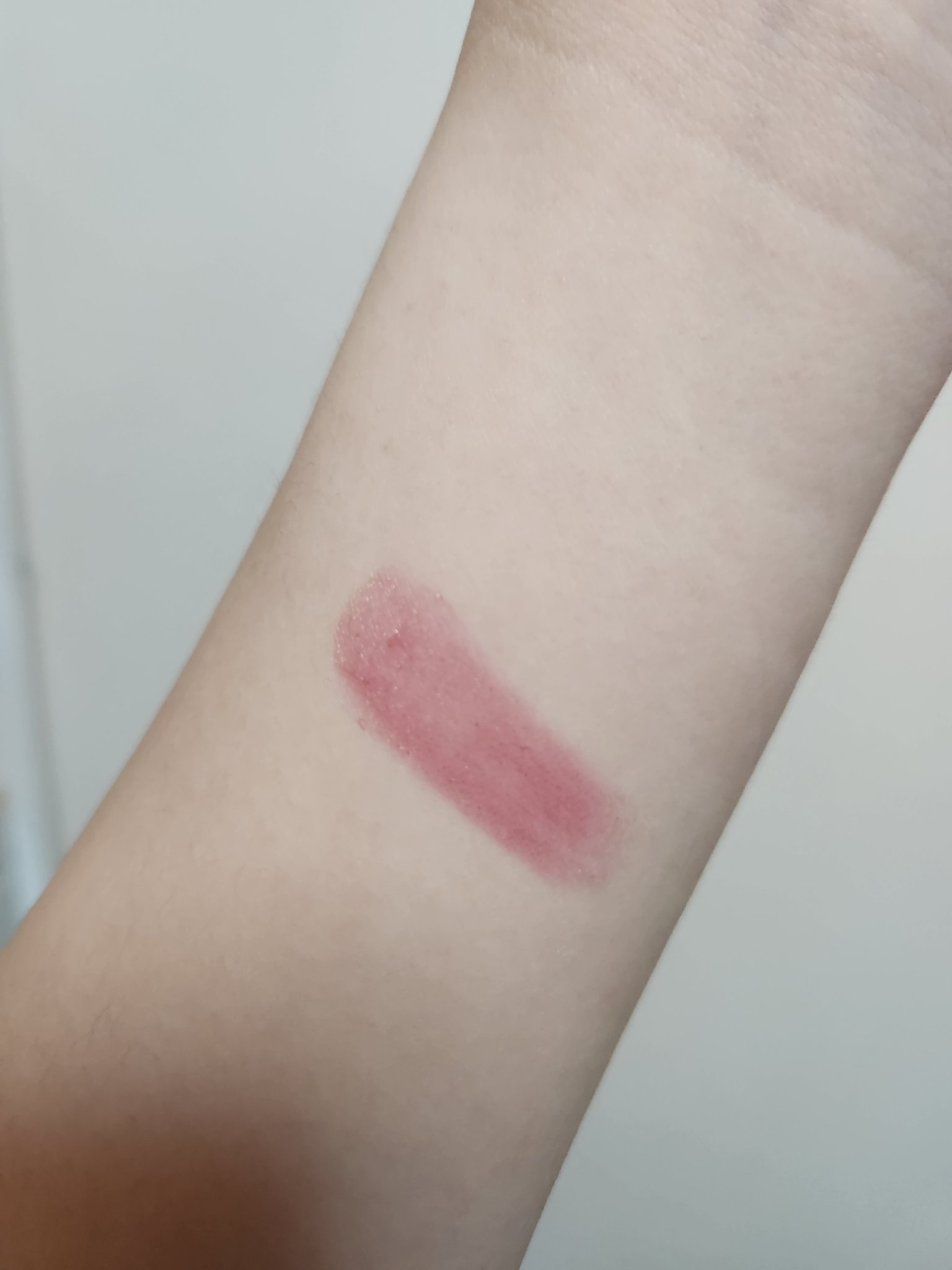 ニベア リッチケア＆カラーリップ 色持続タイプ カシスローズ/ニベア/リップクリームを使ったクチコミ（2枚目）