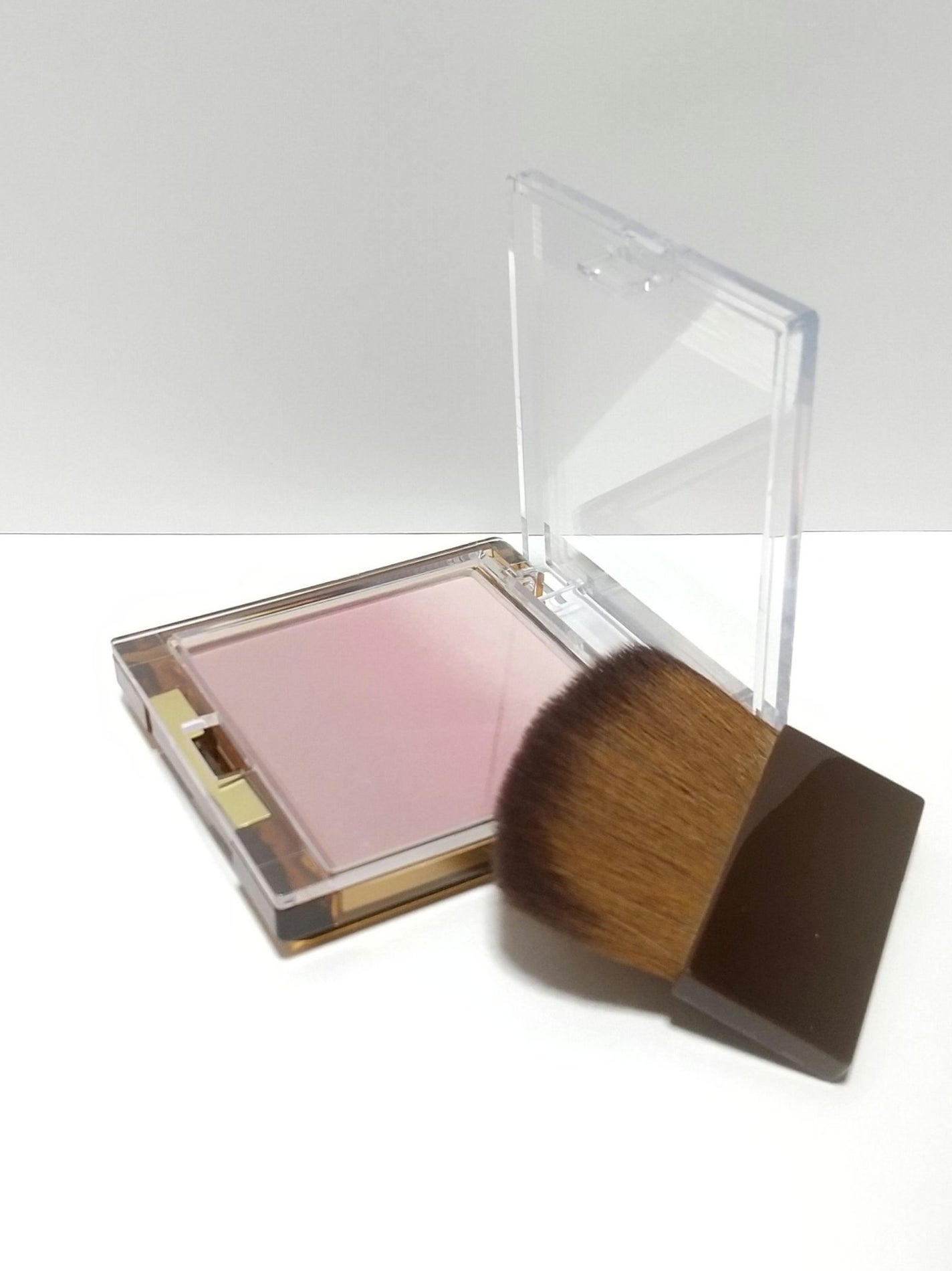 オーラティック ブラッシュ/excel/パウダーチークを使ったクチコミ(1枚目)