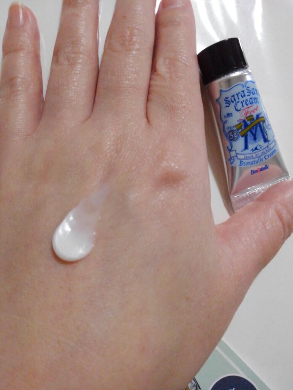 薬用足指さらさらクリーム/デオナチュレ/デオドラント・制汗剤を使ったクチコミ（3枚目）