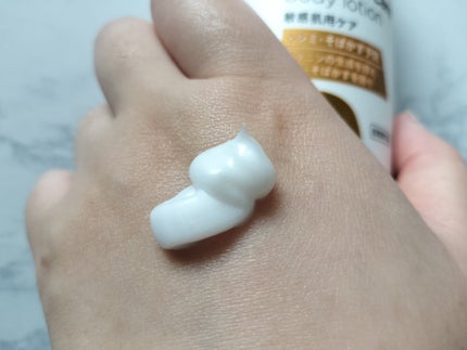 メディケイティッド センシティブケア ボディローション 美肌ケア【医薬部外品】/ヴァセリン/ボディローションを使ったクチコミ(3枚目)