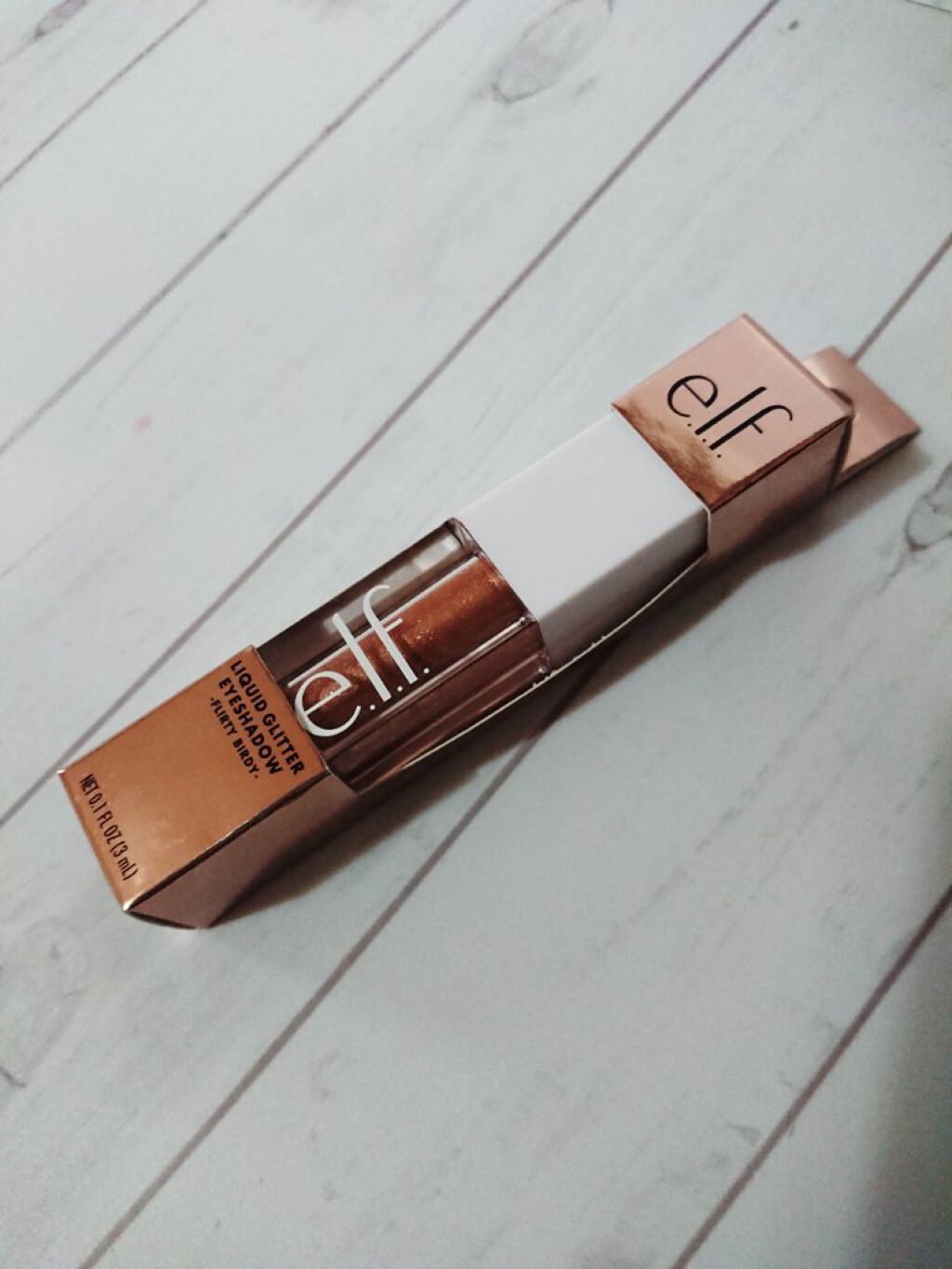 リキッドグリッターアイシャドウ/e.l.f. Cosmetics/グリッターを使ったクチコミ(2枚目)