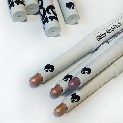 プリティー イージーグリッタースティック/unleashia/グリッターを使ったクチコミ(2枚目)