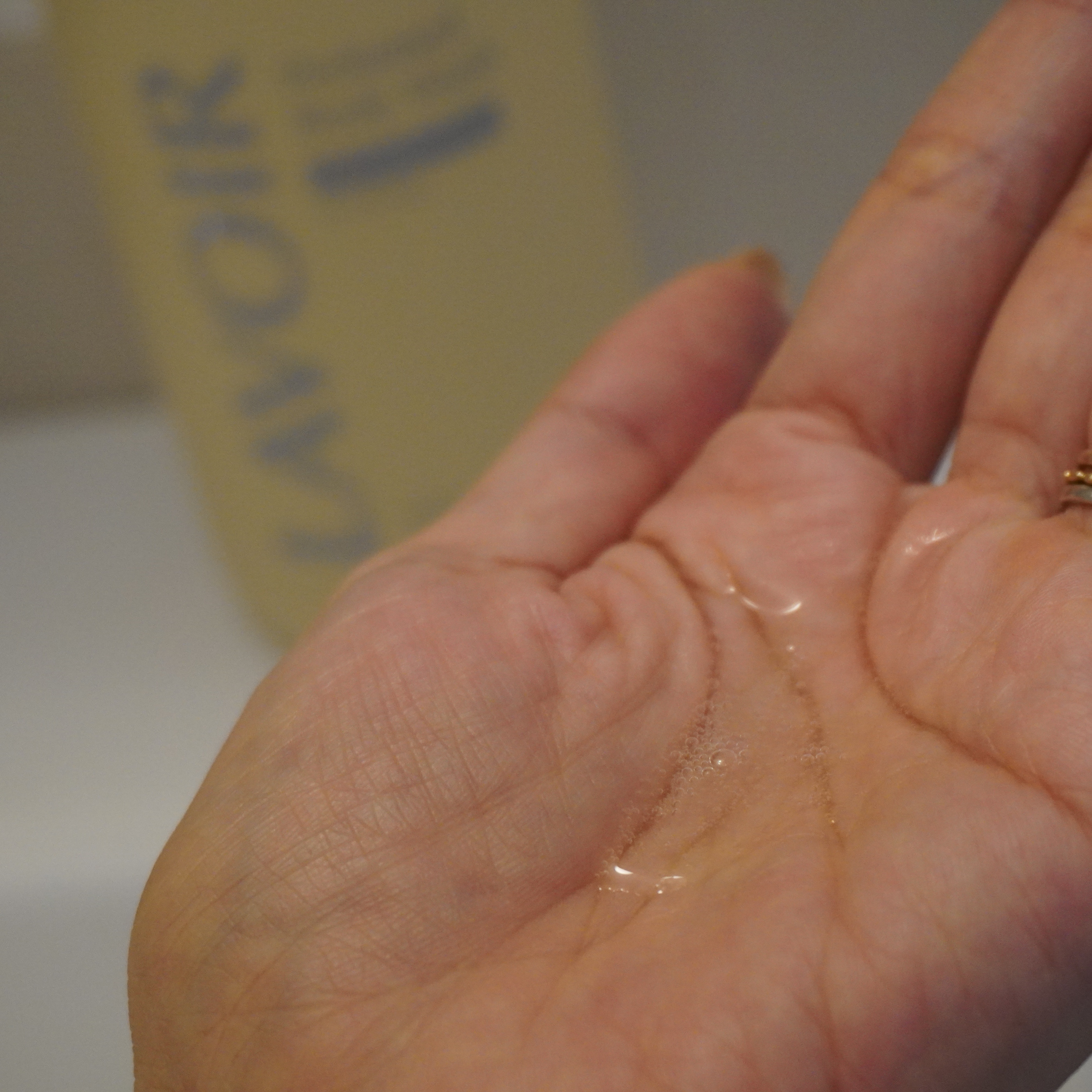 パフューム ボディウォッシュ チューリップ&フリージア/LAVOIR/ボディソープを使ったクチコミ（2枚目）