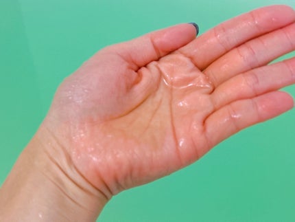 JILL STUART ジルスチュアート ヴァニラ ラスト パフュームド シャンプーのクチコミ「つるんとなめらか上質なツヤ髪を叶える✨ 香りも次の日まで持続💛
〈JILL STUART〉.....」(3枚目)