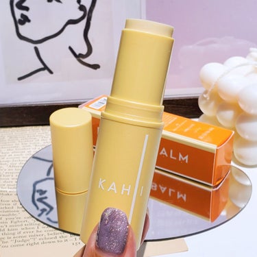 KAHI エクスティンCバームのクチコミ「【KAHI】EXTIN C BALM 

KAHIの塗るビタミンCバーム💛 

✧ビタミンC(.....」（1枚目）