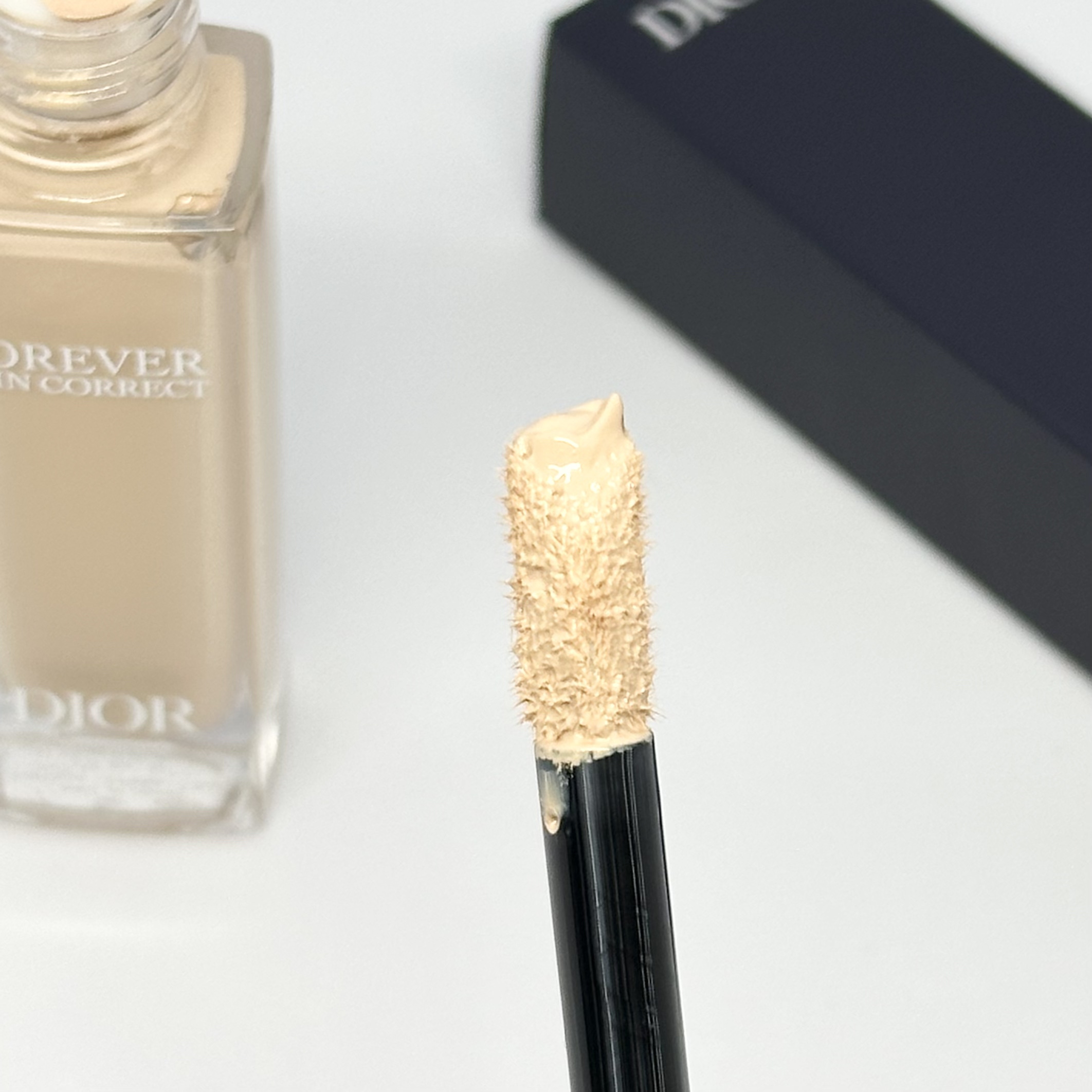 ディオールスキン フォーエヴァー スキン コレクト コンシーラー 0.5Nニュートラル/Dior/リキッドコンシーラーを使ったクチコミ（3枚目）