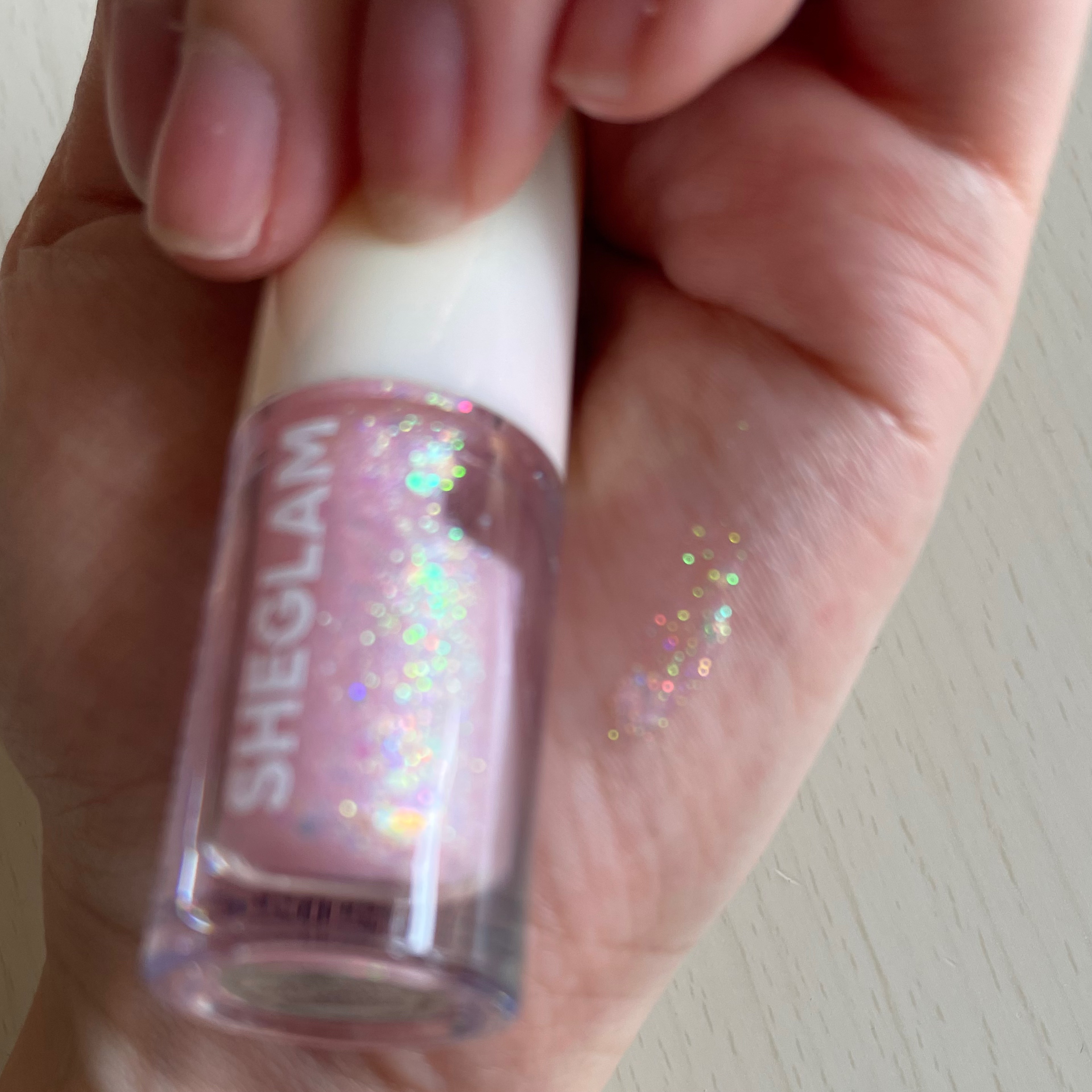 インスタパーティー グリッターアイライナー/SHEGLAM/リキッドアイシャドウを使ったクチコミ（3枚目）