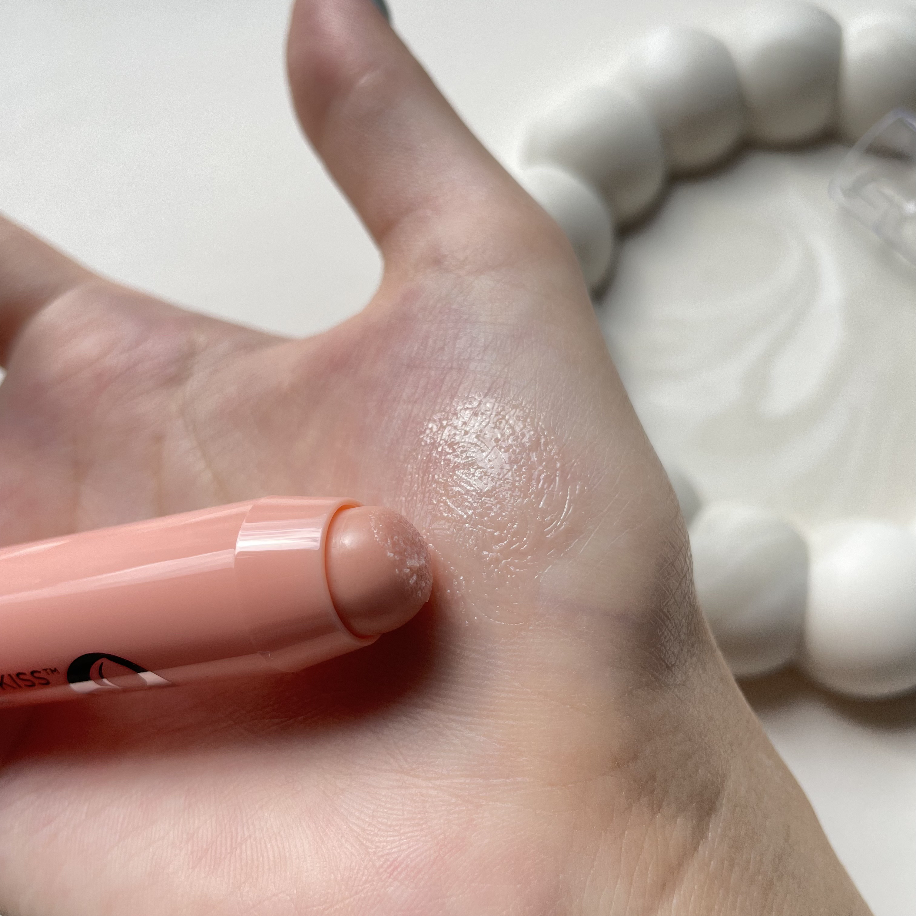 レブロン キス シュガー スクラブ 116 ピーチ/REVLON/リップスクラブを使ったクチコミ（3枚目）