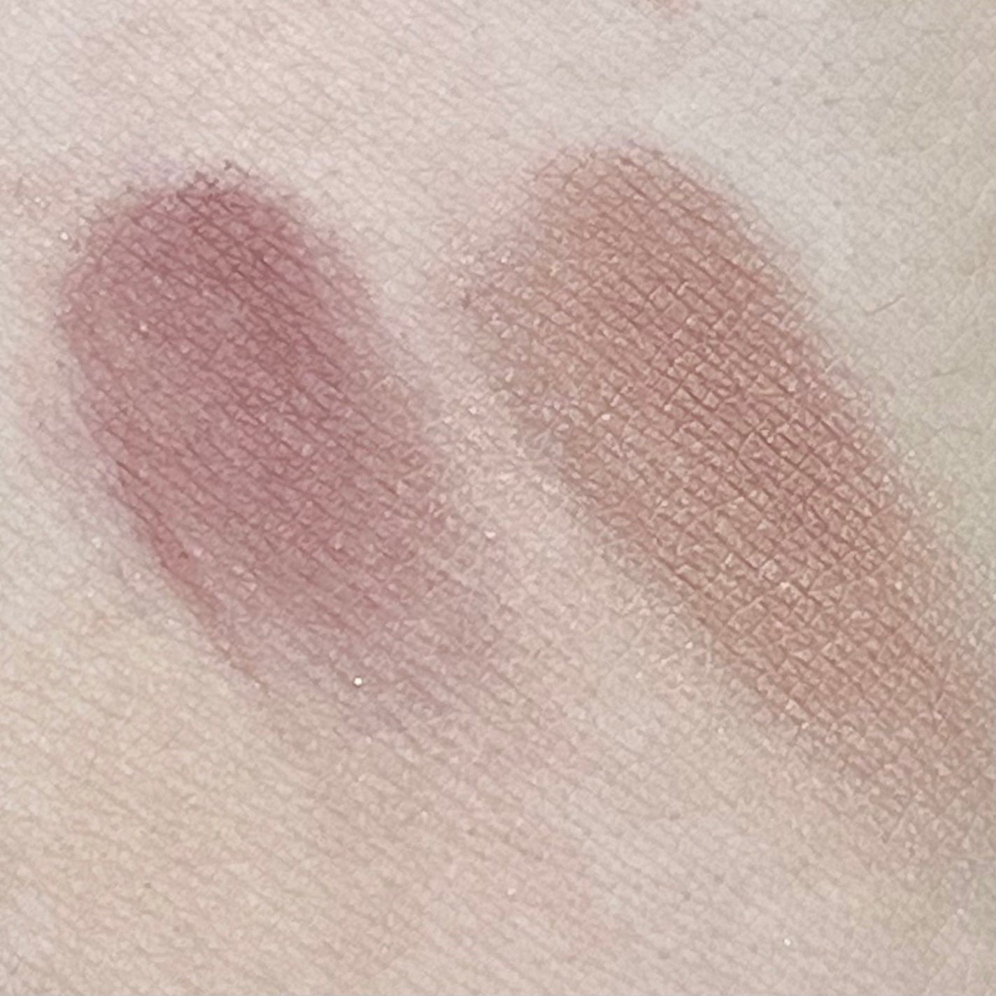 ツイン カラー アイシャドウ/ちふれ/アイシャドウパレットを使ったクチコミ(2枚目)