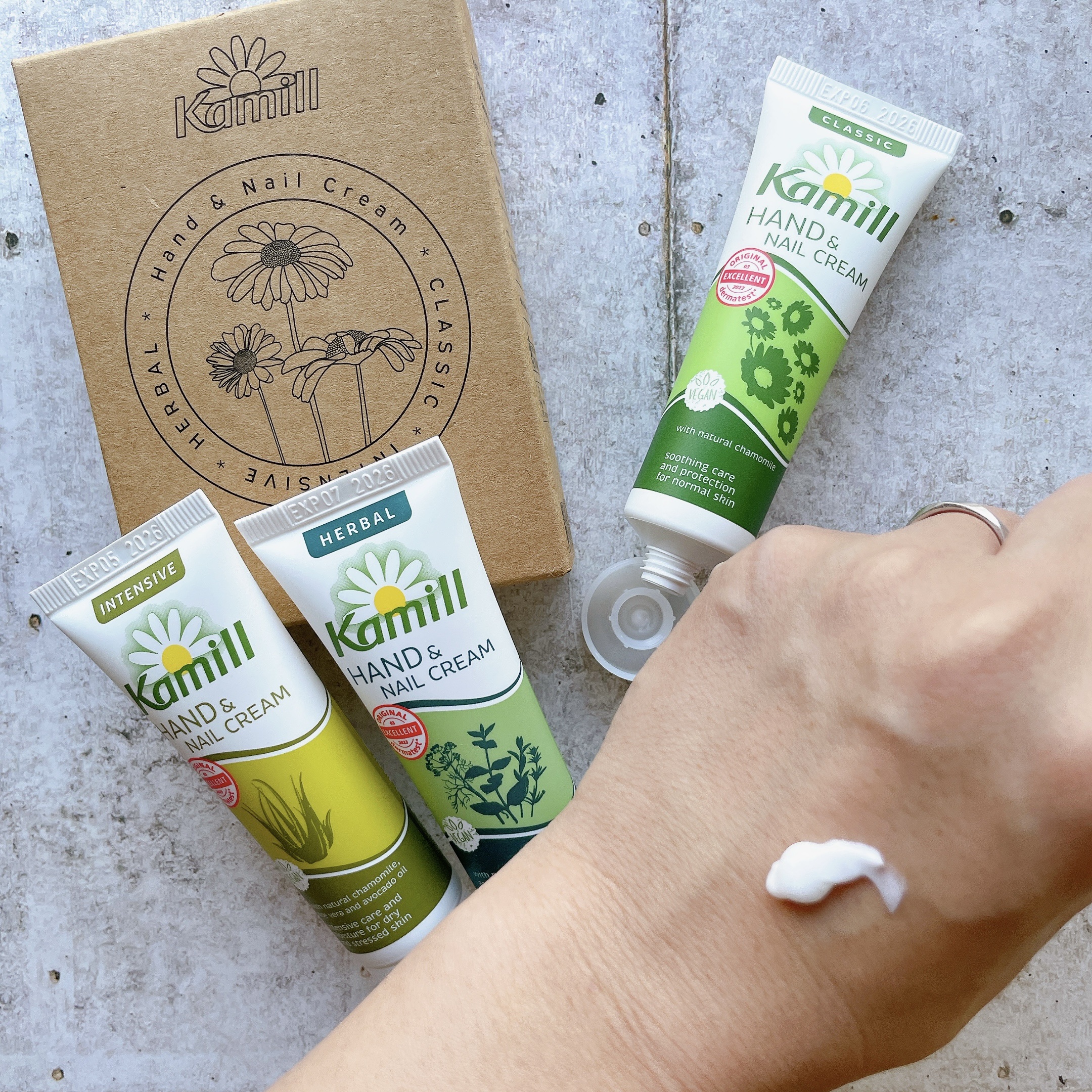 ハンド＆ネイルクリームミニ 企画セット30ml*3/カミール/その他キットセットを使ったクチコミ（2枚目）