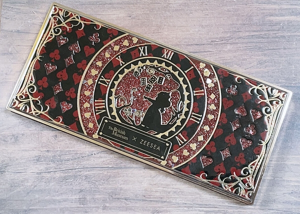 アリスドリームランドシリーズ 12色アイシャドウパレット（ZEESEA×大英博物館）/ZEESEA/アイシャドウパレットを使ったクチコミ（2枚目）