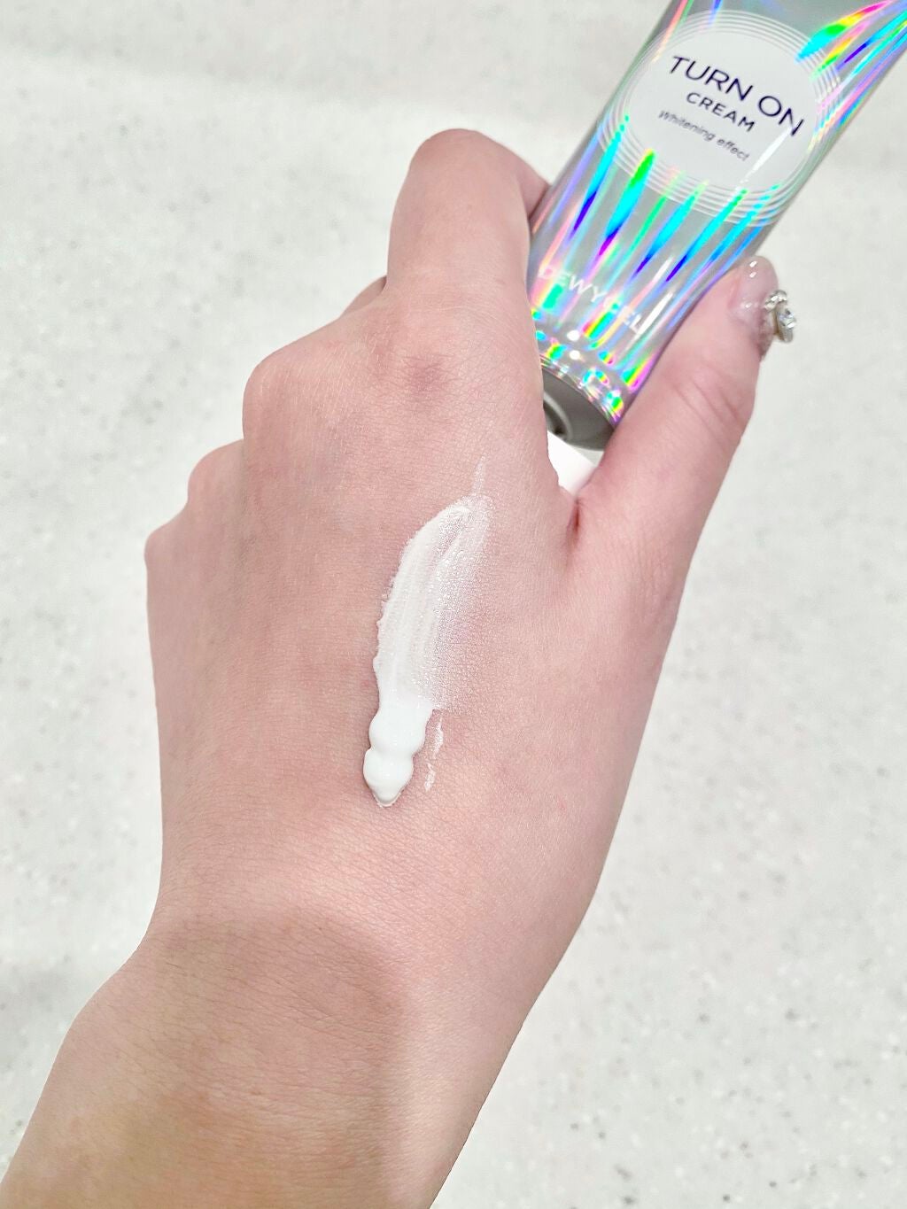 デュイセル ターンオンクリーム/DEWYCEL/フェイスクリームを使ったクチコミ(3枚目)