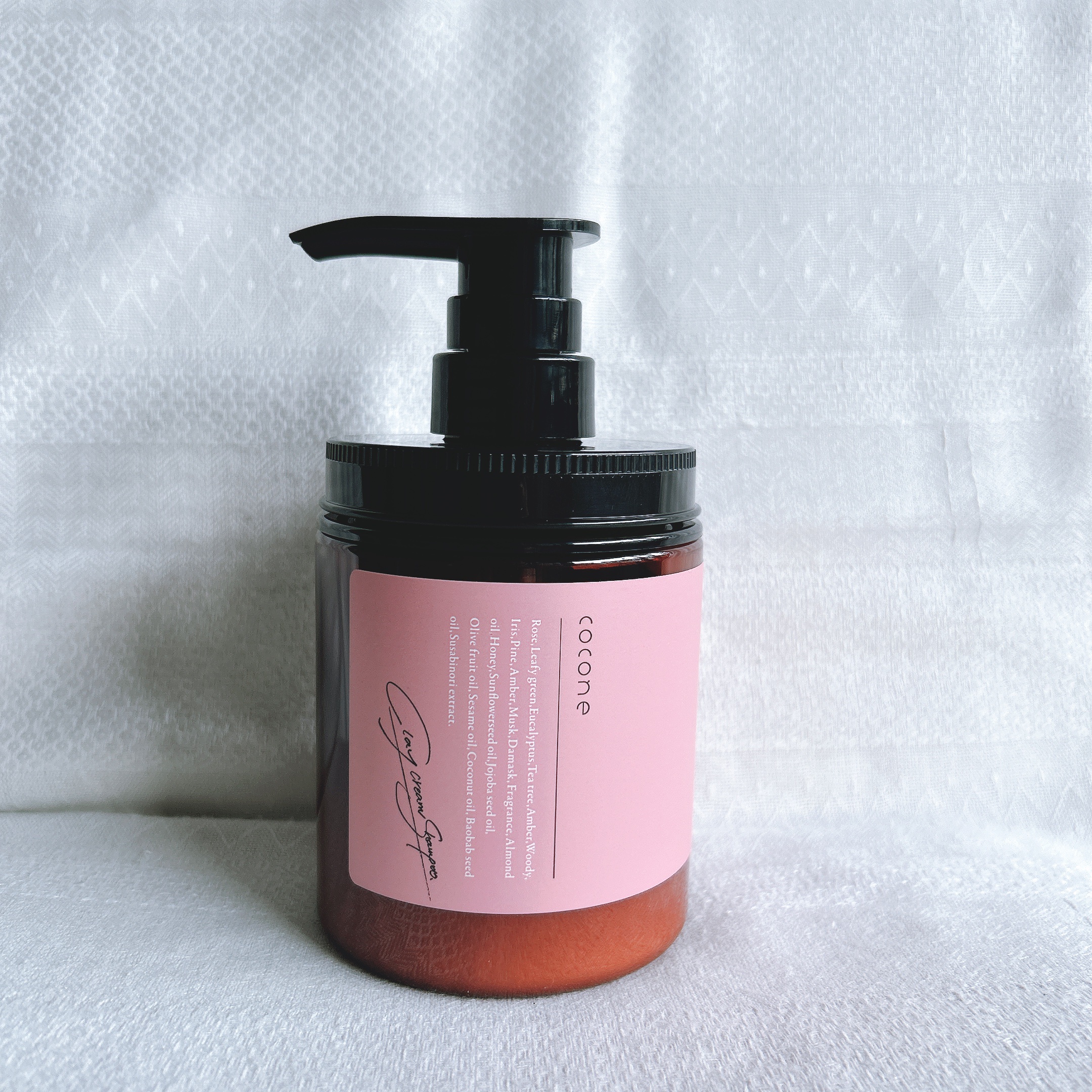 コンディショナー不要のオールインワン処方で時短ケアが可能です。
 
私は今回スムースタイプをお試しさせていただきましたが、7月～新タイプのリペアシリーズが発売になっています。
 
コラーゲン×ナイアシンアミドのW補修で、より根本からのダメー